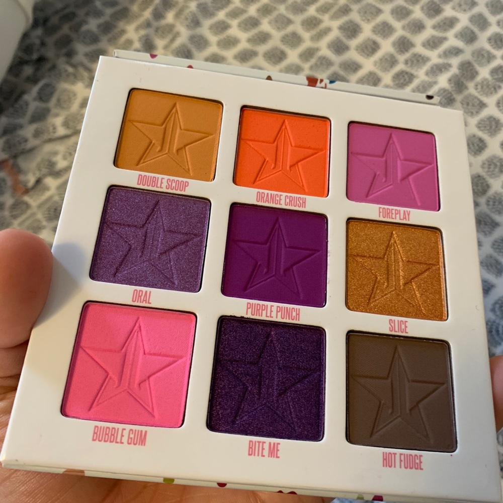 Jeffrey Star Mini eyeshadow palette